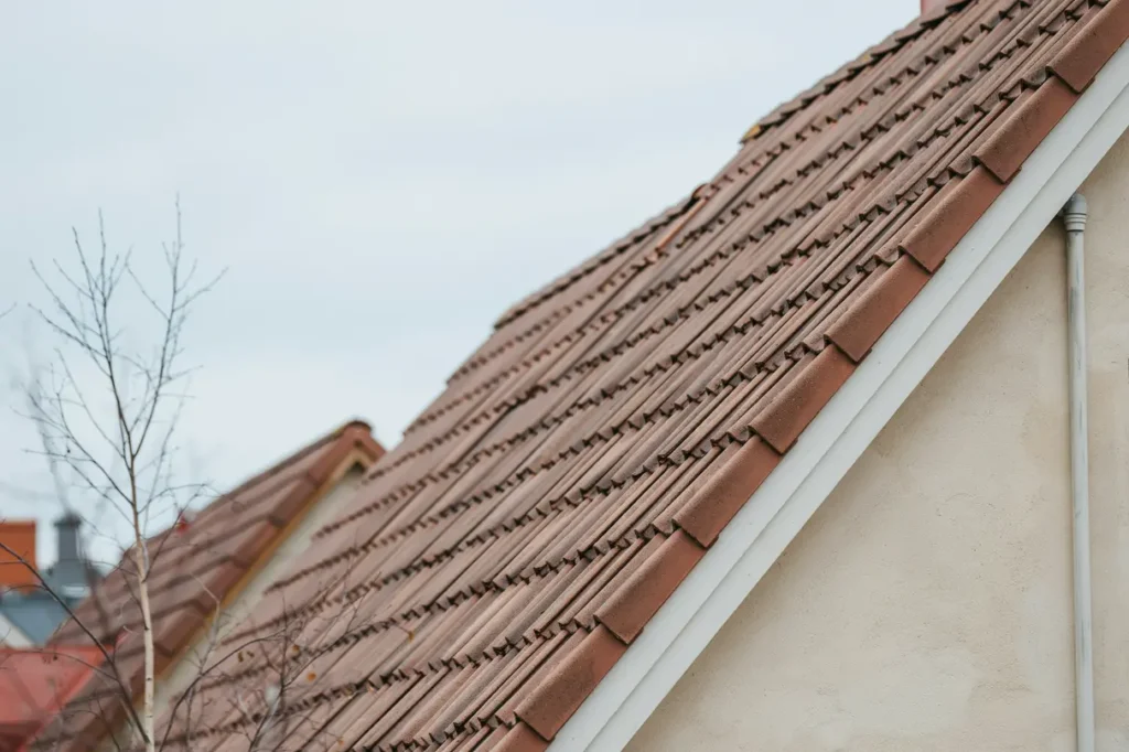 renovering av papptak p radhus i axelsberg m larh jden